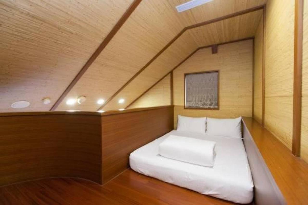 Most Natural Hotel Цзяоси Экстерьер фото