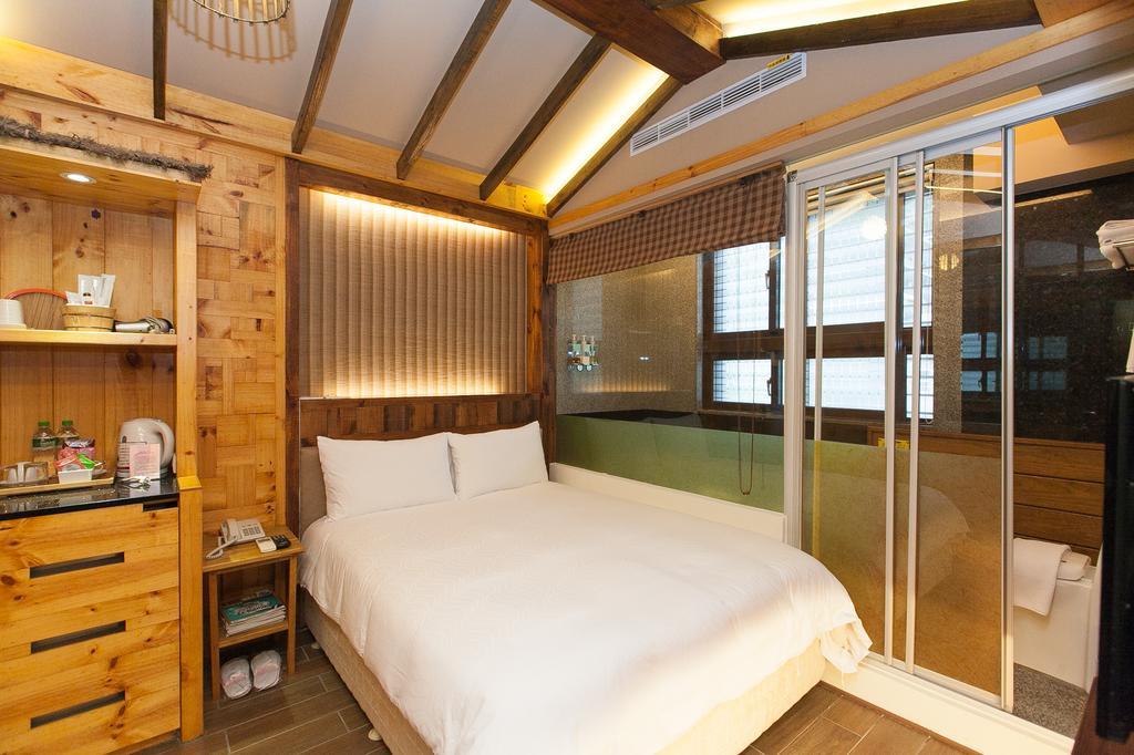 Most Natural Hotel Цзяоси Экстерьер фото