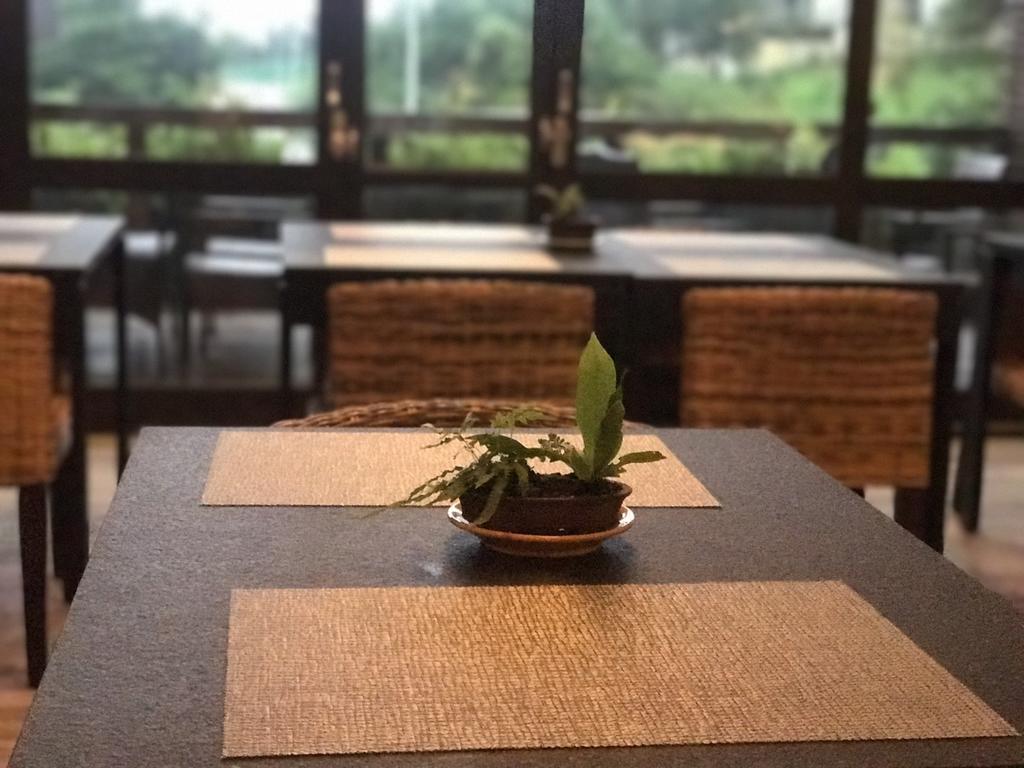 Most Natural Hotel Цзяоси Экстерьер фото